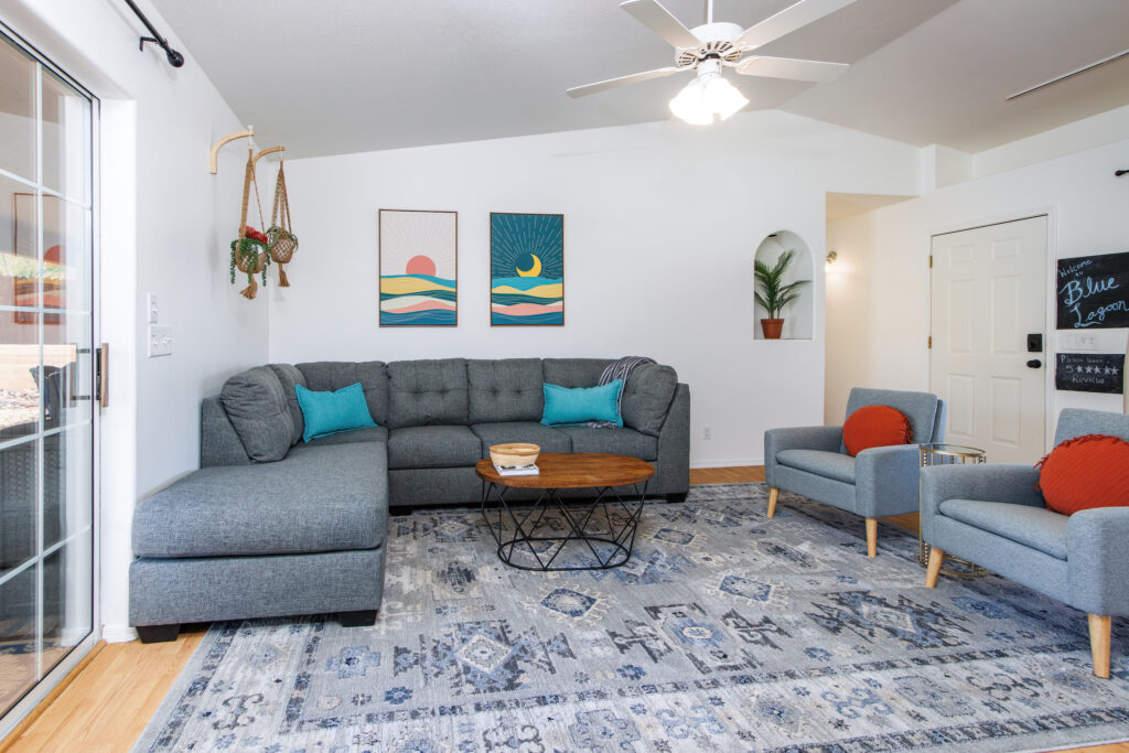 Blue Lagoon Lake Havasu - Huge Pool and Hot Tub Spa!!